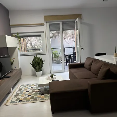 Hill Tirana Apartment Selitë e Vogël