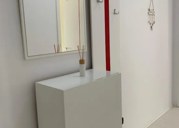 Hill Tirana Selitë e Vogël