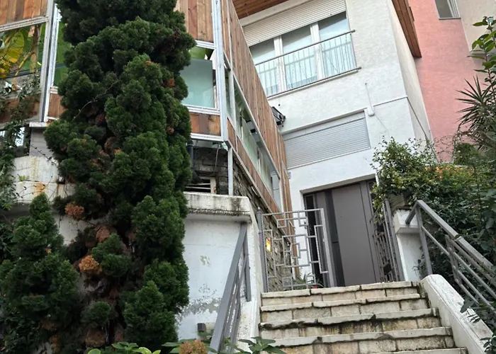 Hill Tirana Apartamento