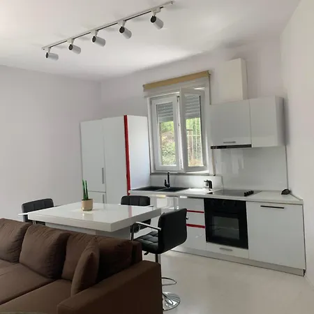 Hill Tirana Apartment